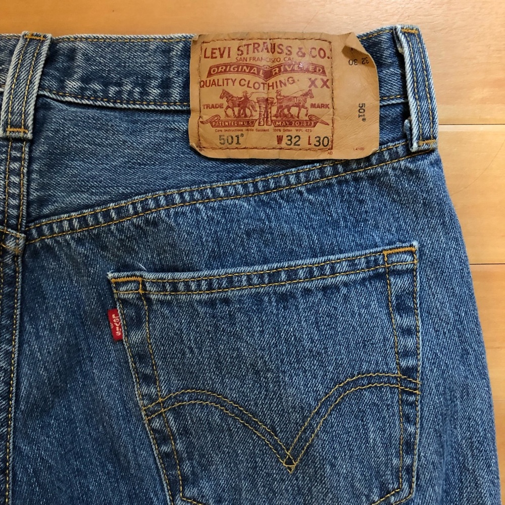 SOLD LEVI'S 501 Button Fly Straight Leg Jeans - Picture 4 of 9